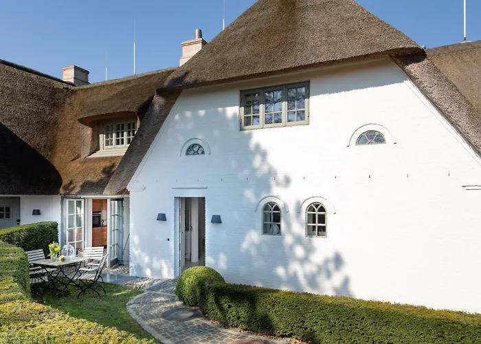 Friesenhof Aenne Haus 3 - Modern Urlauben Unter Reet In Sylt 凯图姆