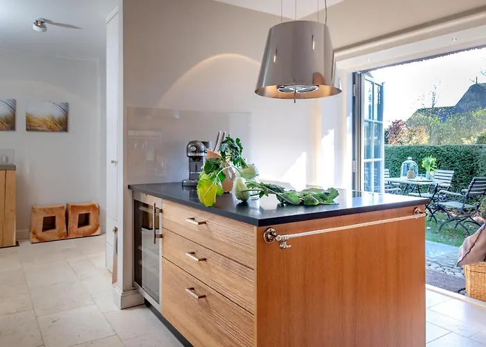 Friesenhof Aenne Haus 3 - Modern Urlauben Unter Reet In Sylt 凯图姆